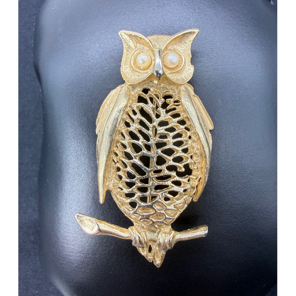 Vintage Gold Tone Owl Brooch Faux Pearl Eyes Openwork Lattice Bird Pin